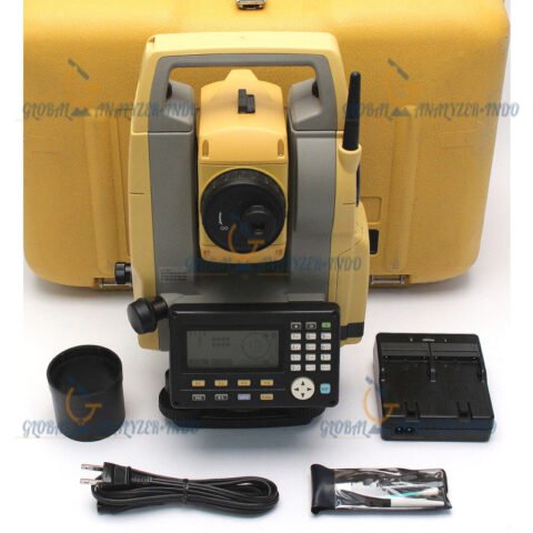 Topcon DS-200i robotic total station close-up