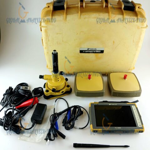 Topcon HiPer VR GNSS receiver close-up view