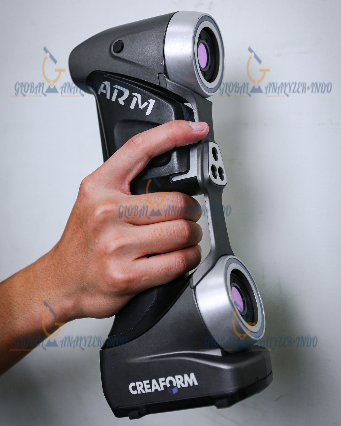 Creaform HandySCAN 700 3D Scanner handheld device