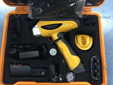 Skyray Explorer 7000 Handheld XRF Analyzer front view