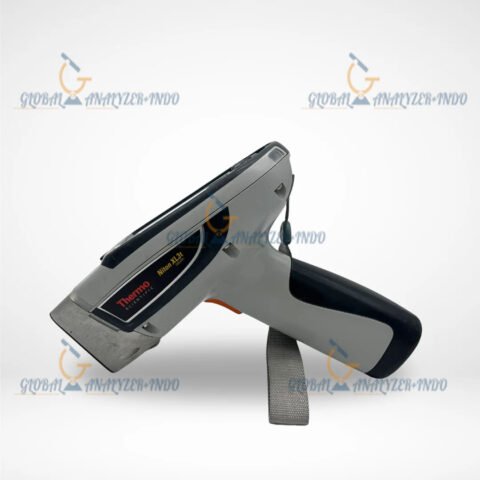 Thermo Niton XL3t 985 Ultra handheld XRF analyzer close-up